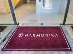 Tapetes e capachos personalizados por nós