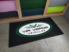 Tapetes e capachos personalizados por nós