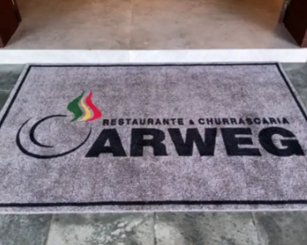 Tapetes e capachos personalizados por nós