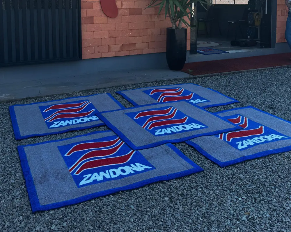 Tapetes e capachos personalizados por nós